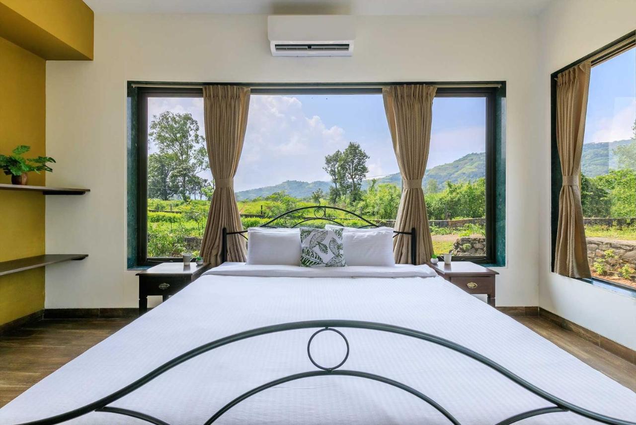 Stayvista'S Shivom Villa 2 - A Serene Escape With Views Of The Valley And Lake Lonavala Esterno foto