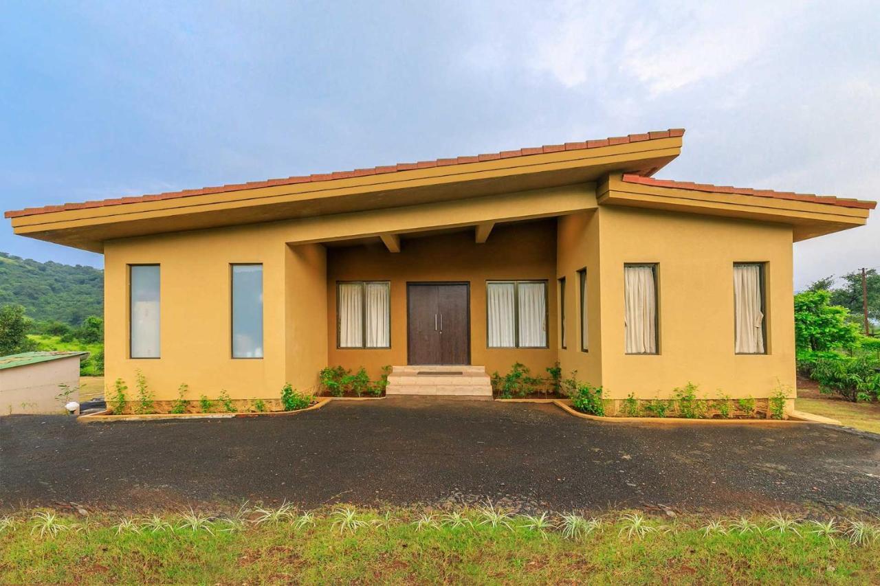 Stayvista'S Shivom Villa 2 - A Serene Escape With Views Of The Valley And Lake Lonavala Esterno foto